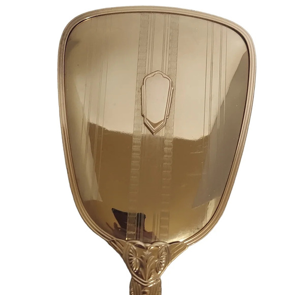 Vintage Gold Fine‎ Decorative Etching and Medallion on the center of mirror back - Picture 3 of 13